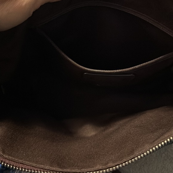 Previously loved coach, cross body and wallet - Picture 2 of 8